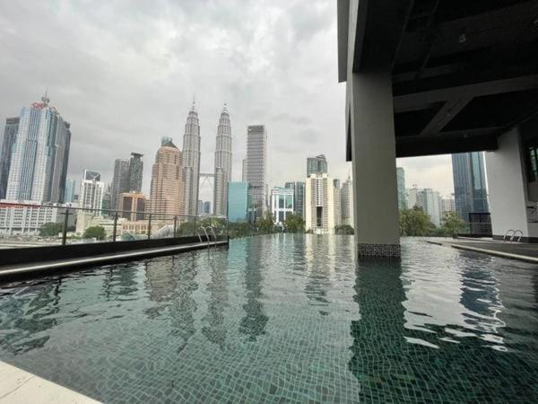 Апартаменти Legasi Kampung Baru By Twenty7 Куала-Лумпур Екстер'єр фото